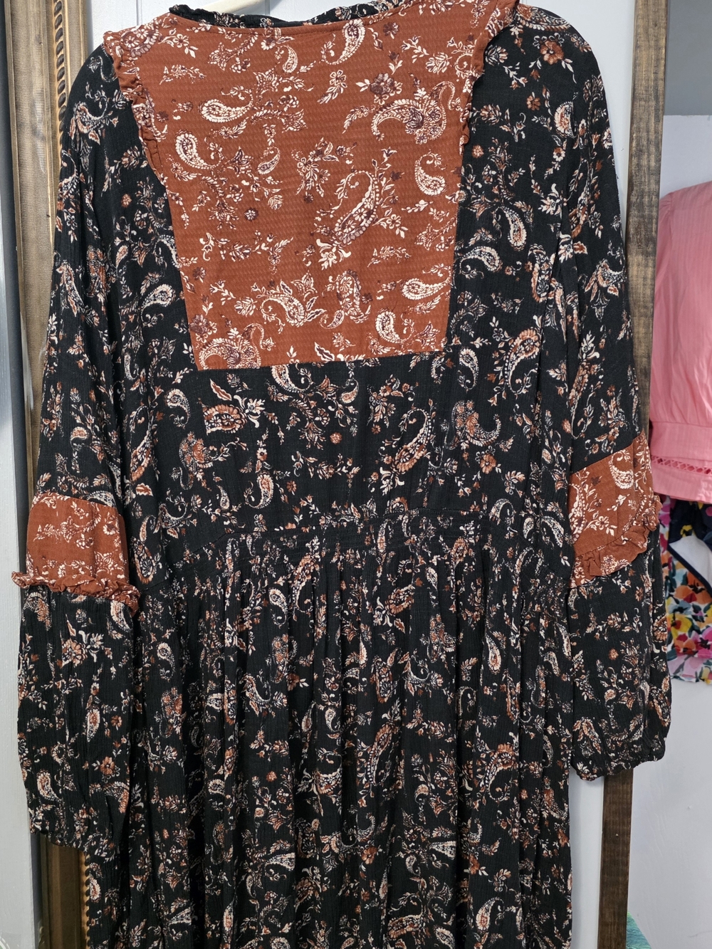 Knox Rose Black & Rust Paisley Maxi with Tassel Tie - Picture 4 of 6